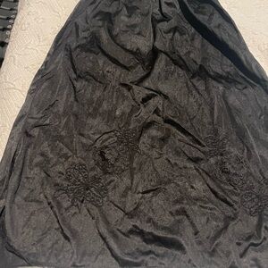 Black Embroidered Half Slip Vintage Sz S Elastic Waist 18 Unstretched 25 W-Hem